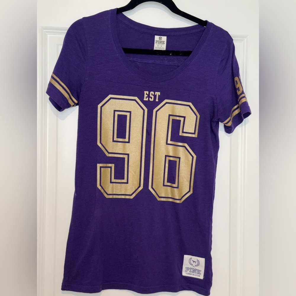 Victoria Secret Pink NFL Baltimore Ravens tshirt size Med